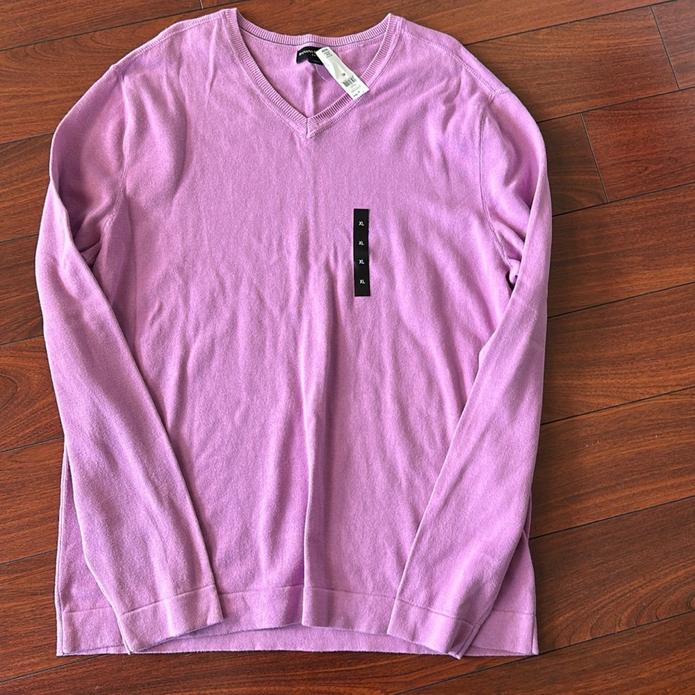 Men’s purple sweater